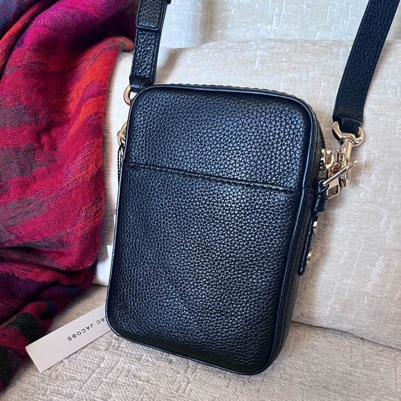 MARC JACOBS Pebbled Leather Crossbody Bag in Black - Picture 5 of 7